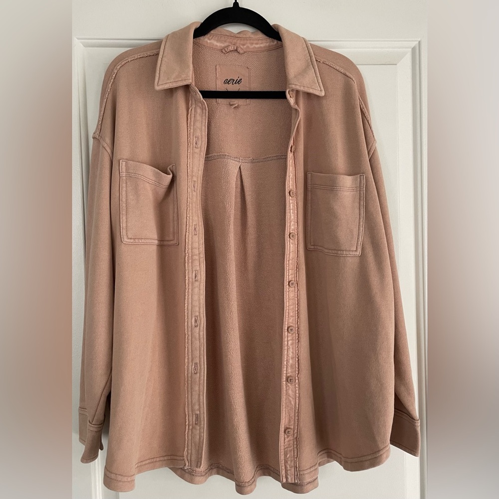 Aerie Women’s Shirt in Tan with Pockets